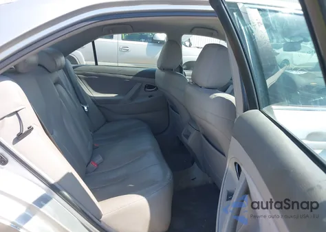 2011 Toyota Camry Le z USA, uszkodzony, nr VIN 4T1BF3EK4BU158433